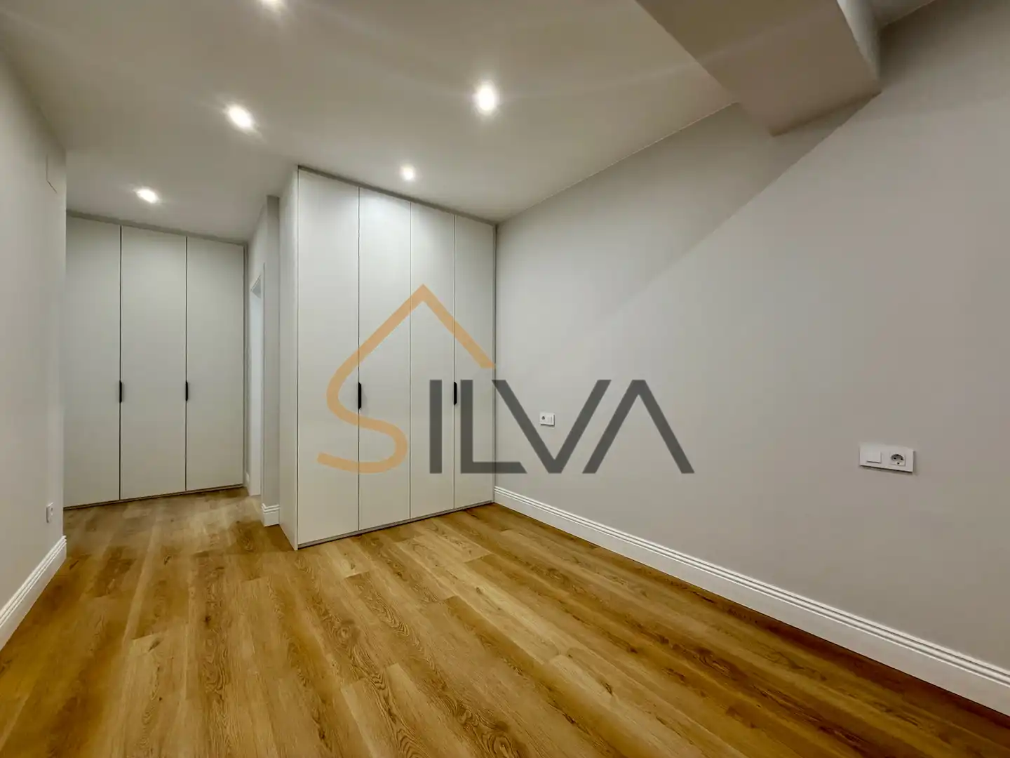 Habitación de Piso en venta en Lugo con Calefacción, Horno y Microondas