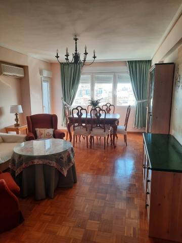 Piso en Alquiler en Doctor Cerrada