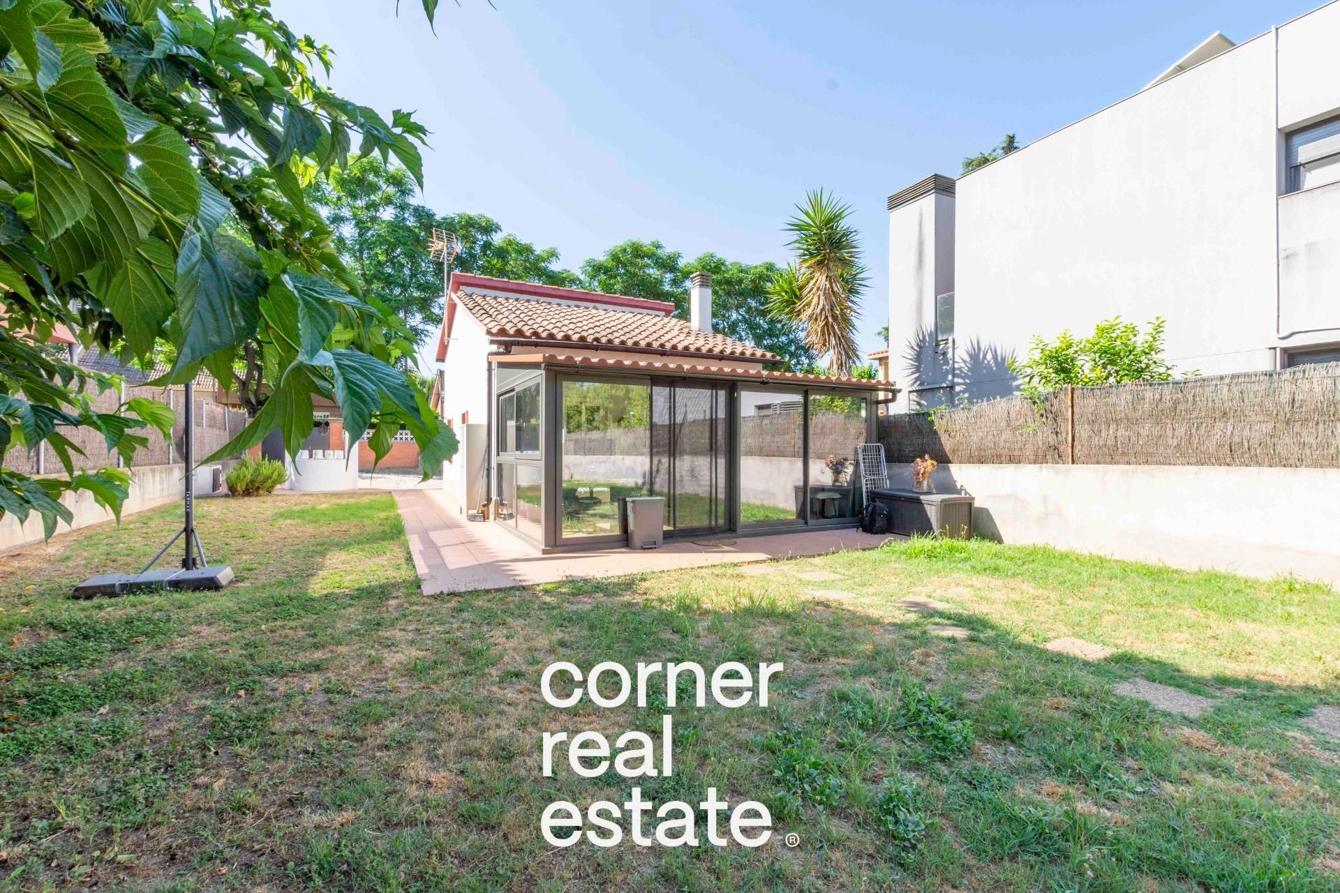 Garden of House or chalet for sale in Sant Cugat del Vallès  with Air Conditioner, Heating and Private garden