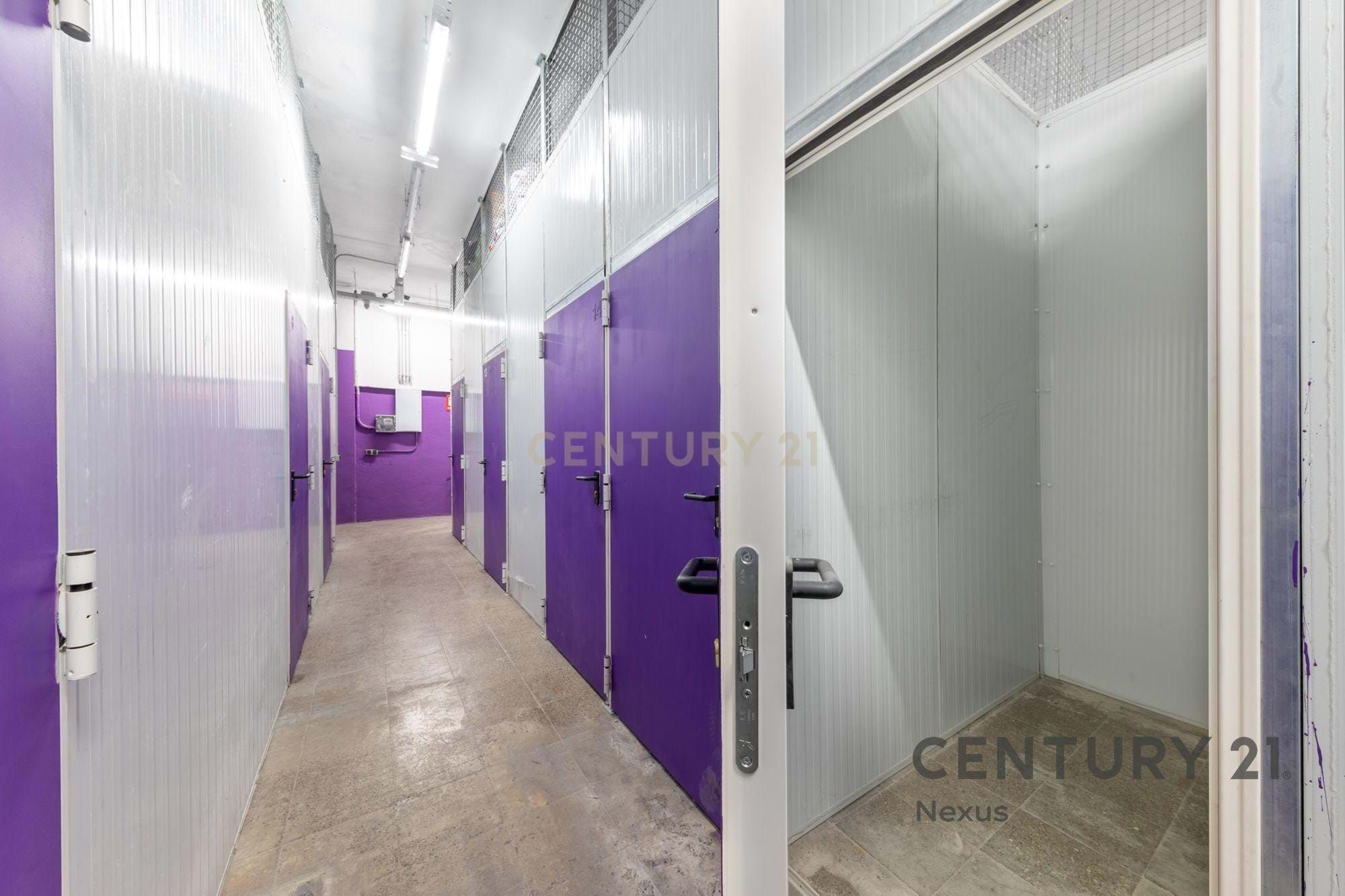 Box room for sale in Zona Industrial
