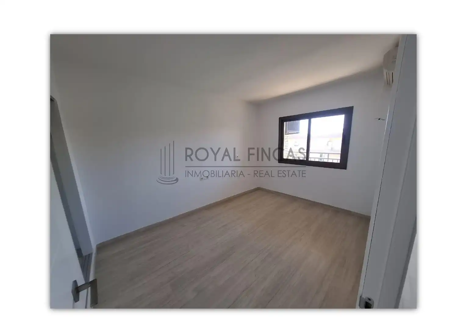Apartment mit Pool zum Verkauf in Paseo Marítimo Rey de España 81, imagen 3