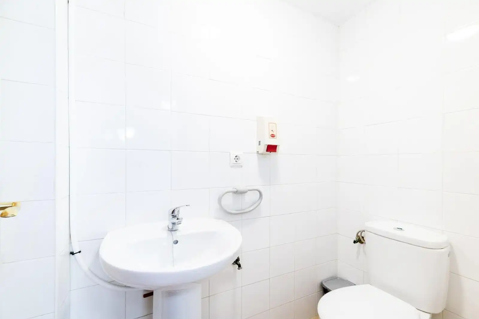 Baño de Nave industrial de alquiler en Albolote