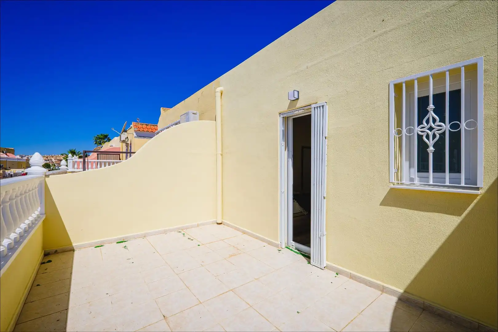 Terraza de Casa adosada en venta en Orihuela con Aire acondicionado, Calefacción y Jardín privado