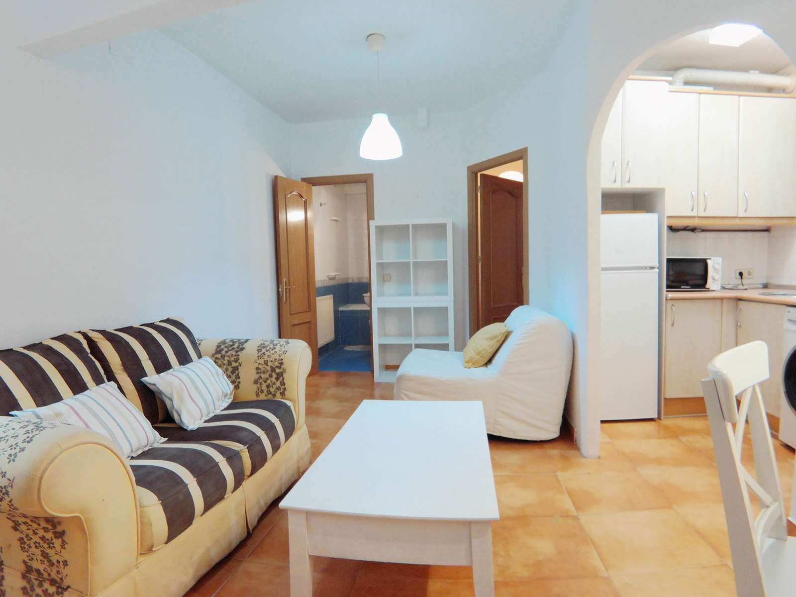 Living room of Apartment to share in  Madrid Capital  with Air Conditioner, Heating and Terrace