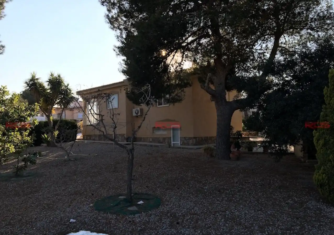 Chalet con jardín en venta en Calle Mimosa 23, imagen 14