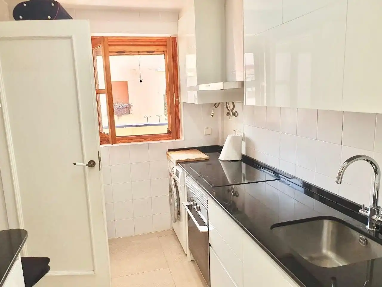 Cocina de Apartamento de alquiler en Cartagena con Aire acondicionado, Piscina y Amueblado