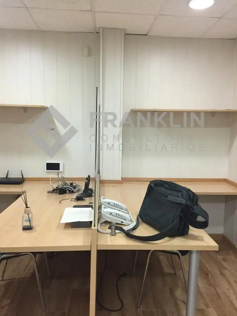 Business premises to rent in Carrer de Salvador Seguí - El Noi del Sucre 81, imagen 5