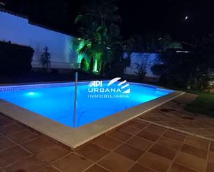 Piscina de Casa o xalet en venda en Lucena amb Aire condicionat, Piscina i Balcó