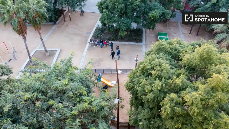 Piso con terraza en alquiler en Ciutat Vella, imagen 11