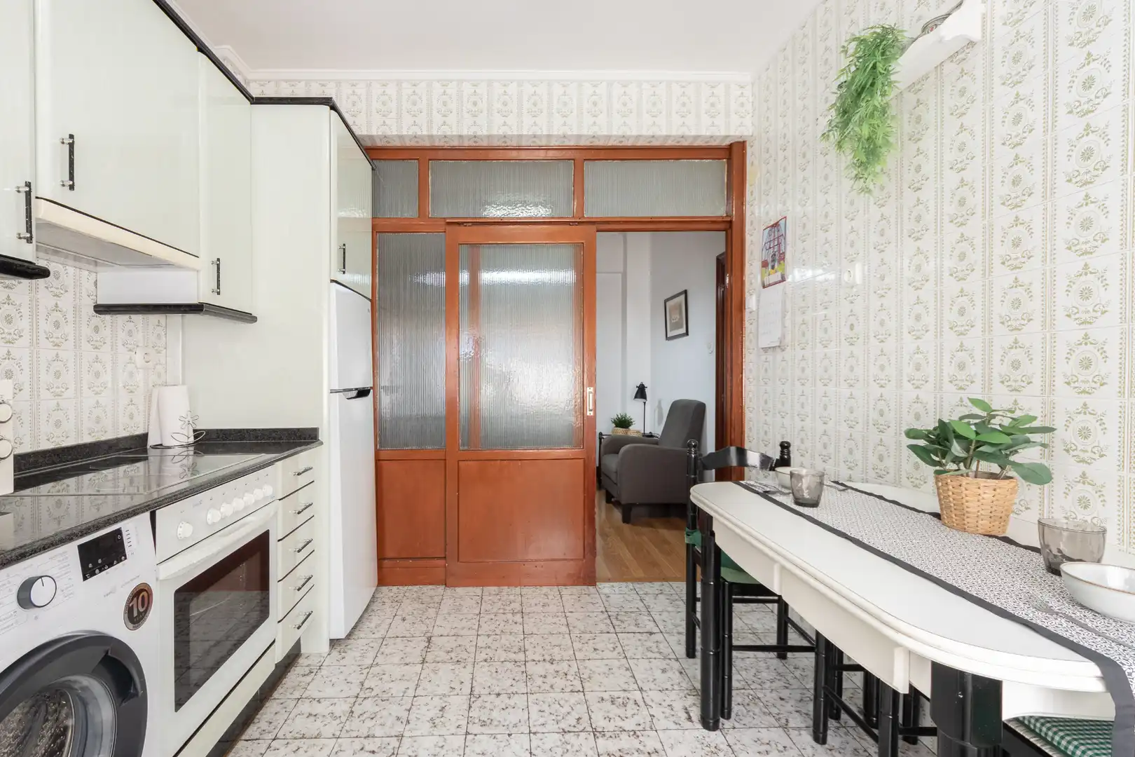 Cocina de Piso en venta en Bilbao  con Amueblado y Balcón