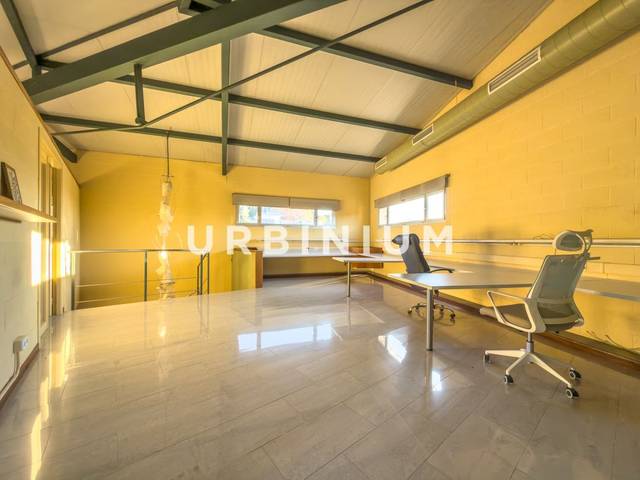 Oficina en Alquiler en Carrer Mas Jardí en Palau