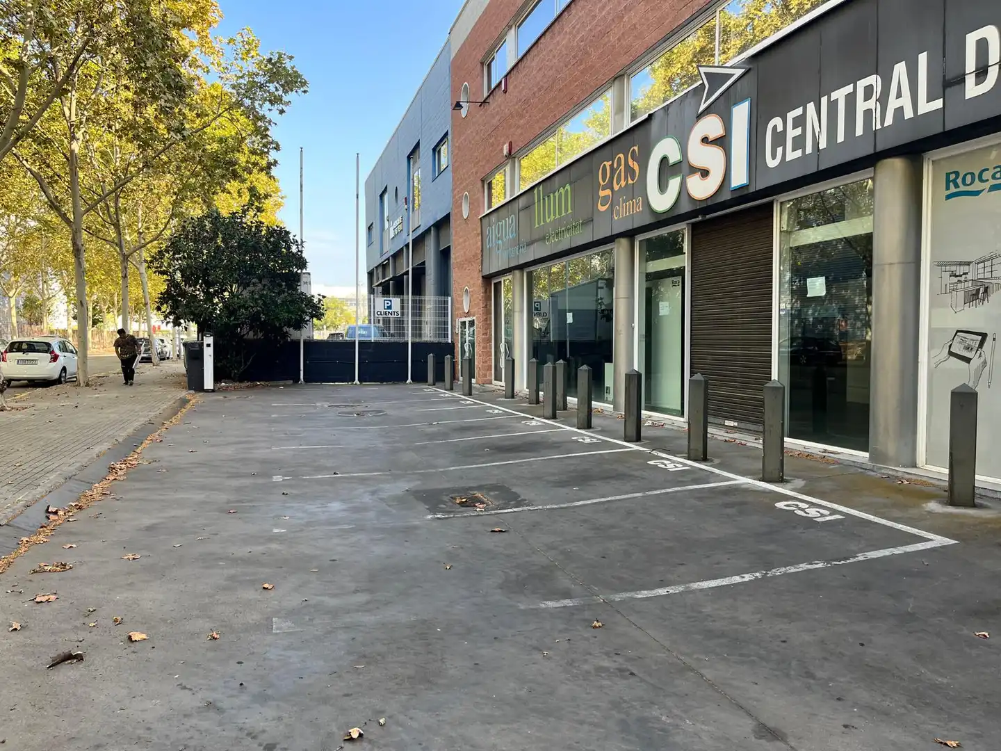 Industriegebäude zur Miete in Carrer Abat Escarré 19, imagen 2