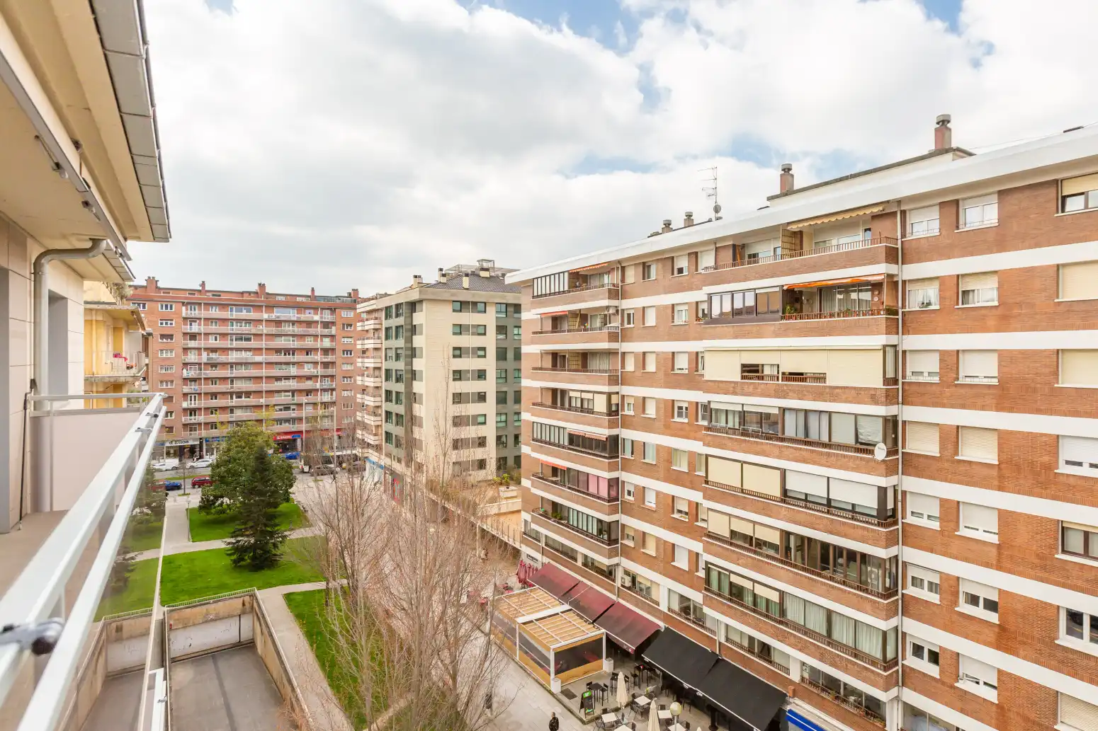 Habitación de Piso en venta en  Pamplona / Iruña con Calefacción, Parquet y Terraza