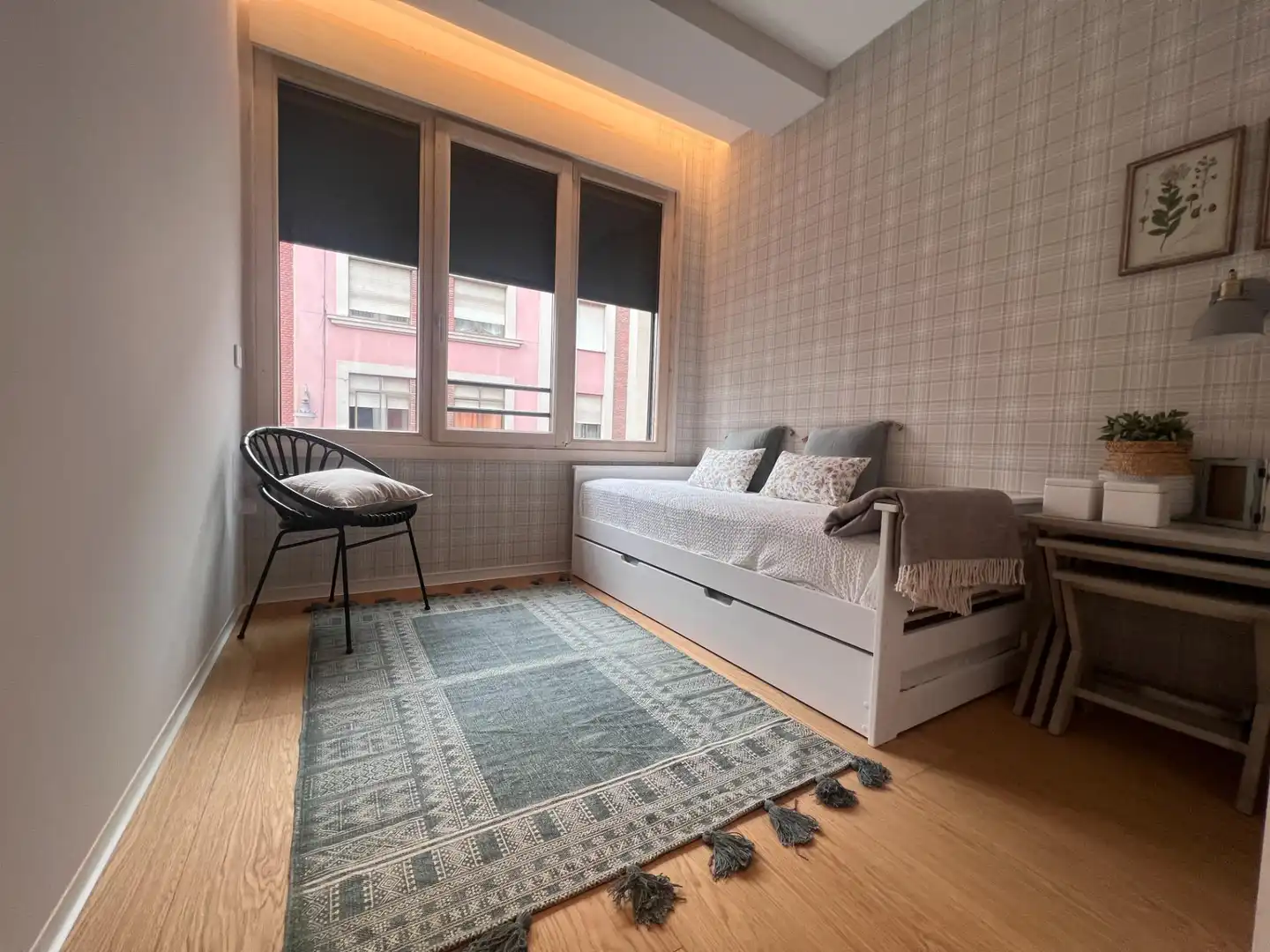 Habitación de Apartamento de alquiler en León Capital  con Calefacción, Parquet y Amueblado