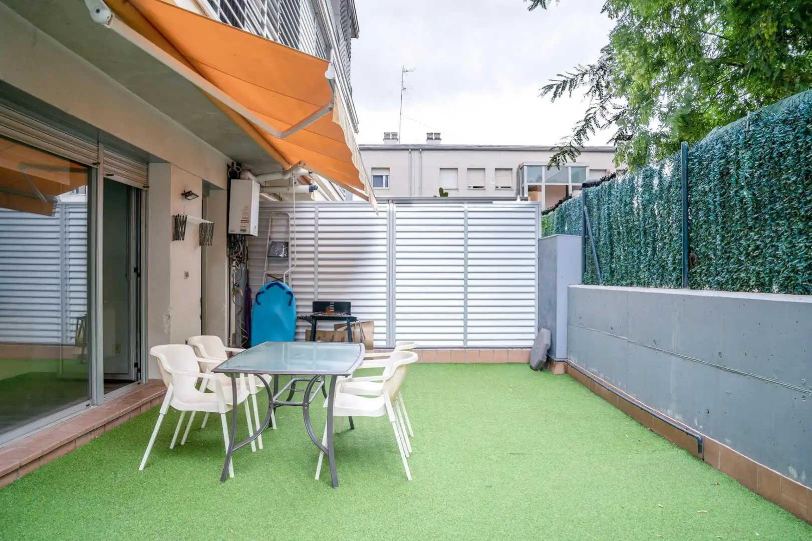 Terraza de Planta baja en venta en Montgat con Aire acondicionado, Calefacción y Jardín privado