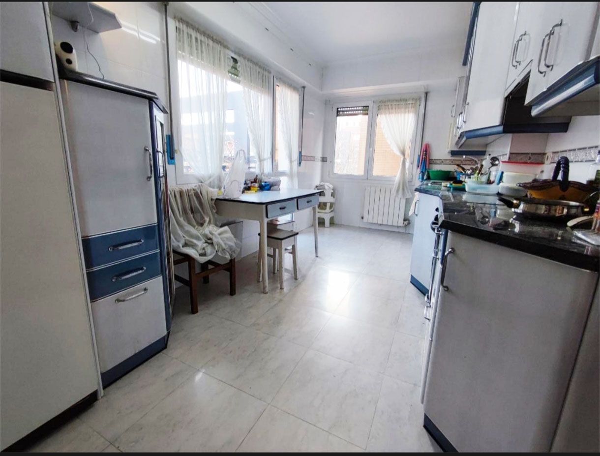 Pis en venda a San Pedro Plaza, Centro - Albiz - Markonzaga