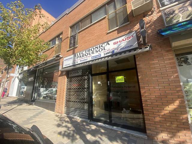 Local comercial en Alquiler en juan martinez villergas, 2 en Parquesol