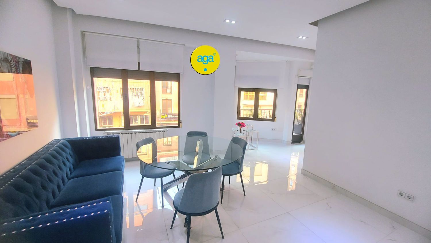 Vista exterior de Pis de lloguer en  Jaén Capital amb Aire condicionat, Calefacció i Moblat