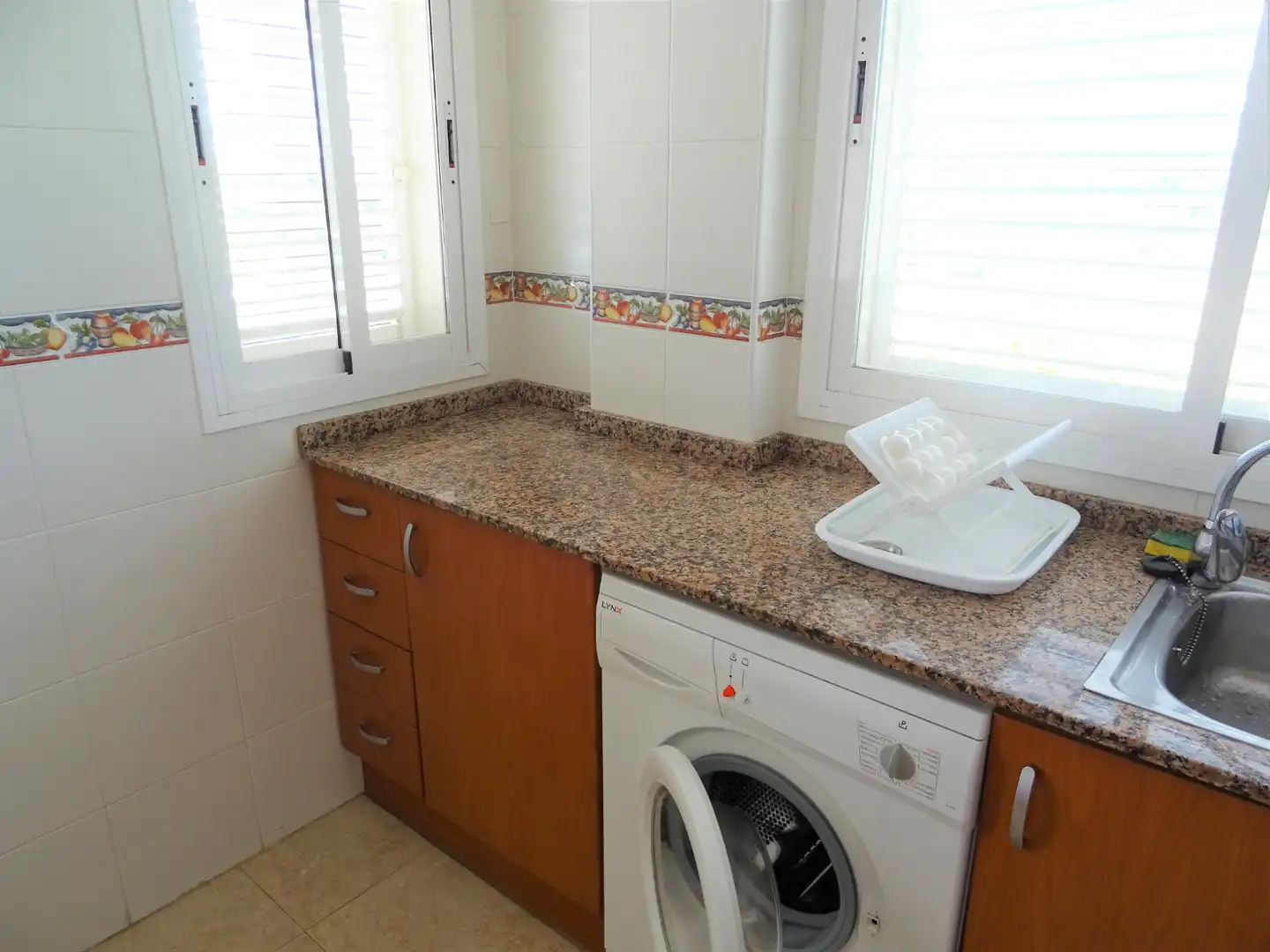 Cuina de Apartament de lloguer en Alcalà de Xivert amb Aire condicionat, Terrassa i Moblat