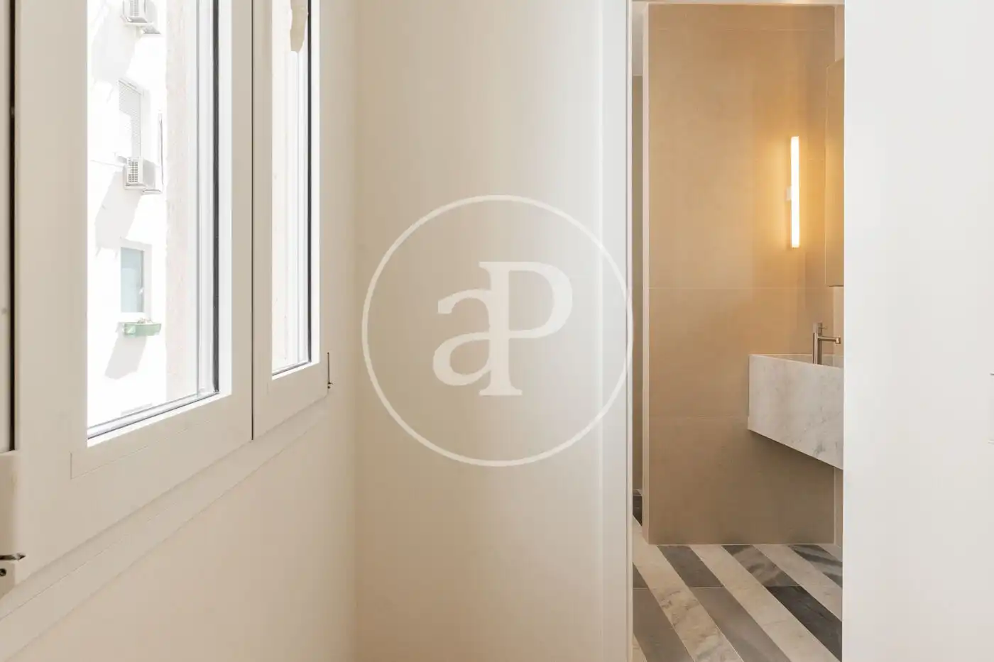 Baño de Piso en venta en Madrid con Aire acondicionado, Calefacción y Terraza
