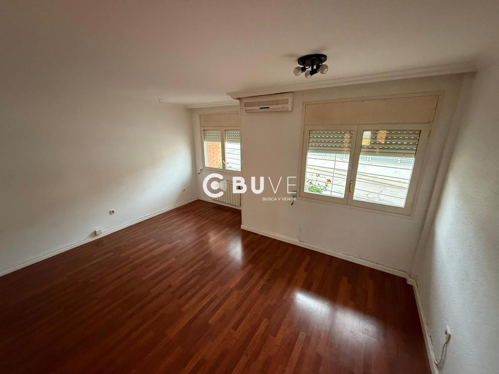Living room of Flat for sale in Población de Arroyo  with Air Conditioner, Heating and Terrace