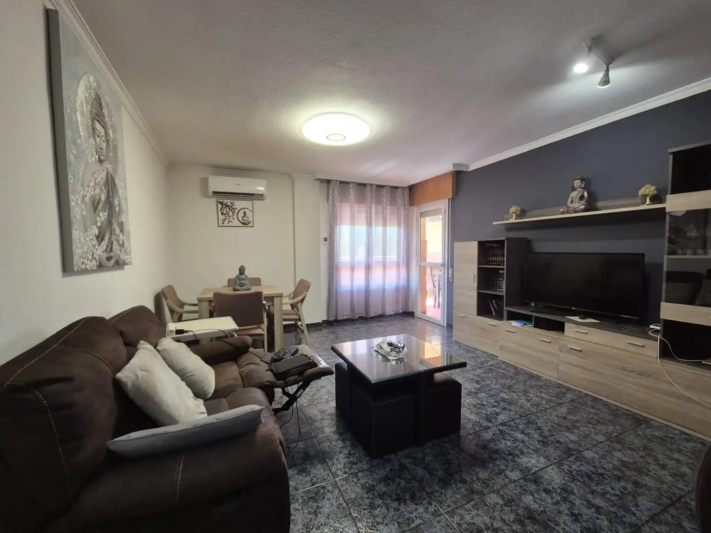 Sala de estar de Piso en venta en El Ejido con Aire acondicionado, Terraza y Amueblado