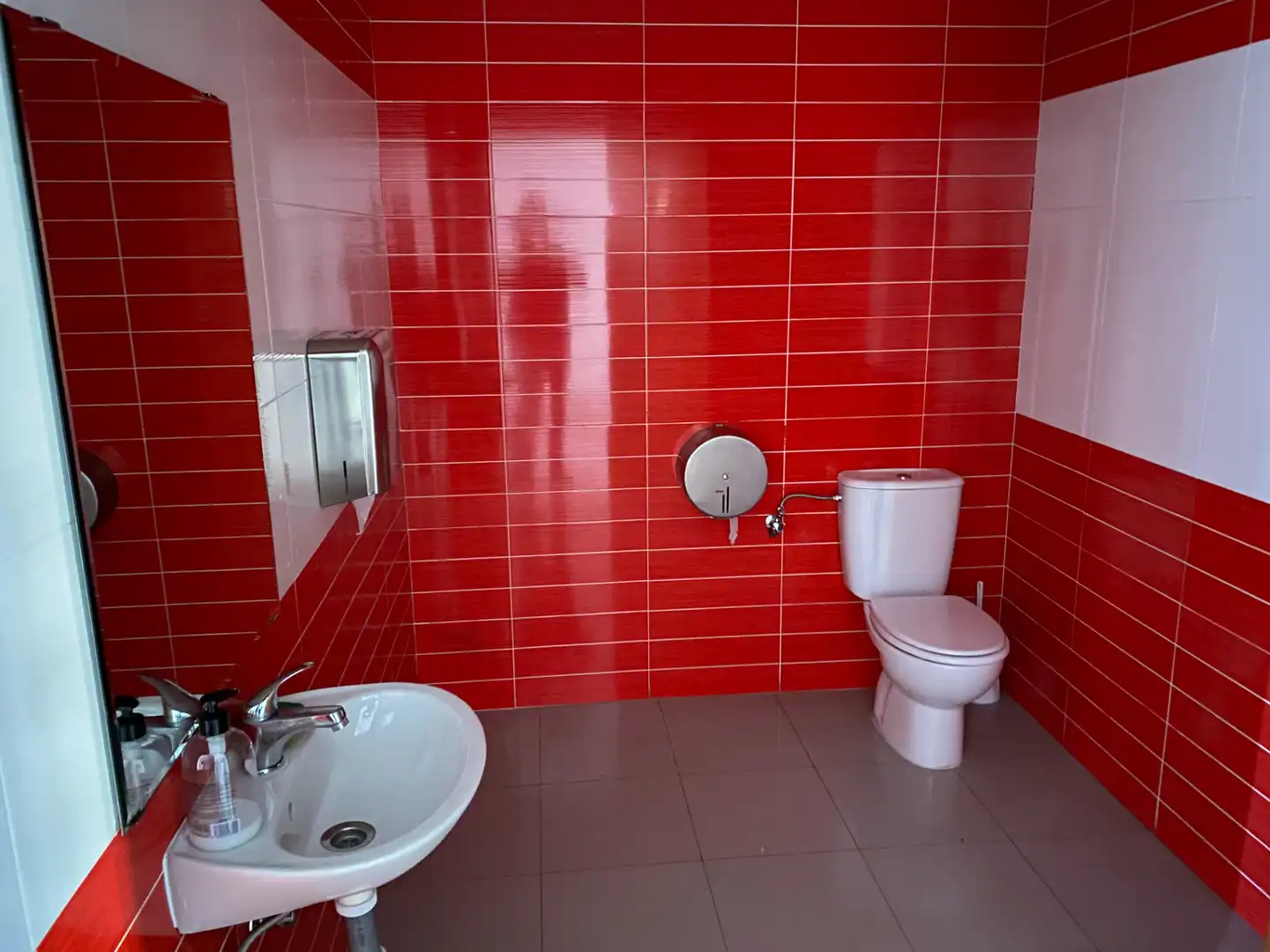 Baño de Oficina de alquiler en Mérida con Aire acondicionado y Calefacción