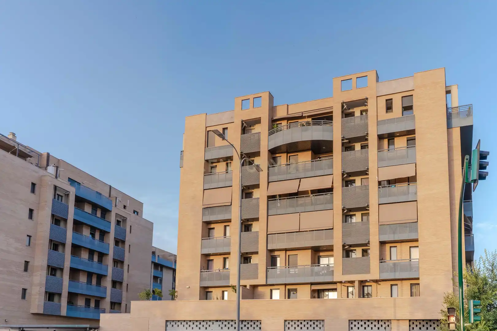 Vista exterior de Apartament en venda en Granada amb Aire condicionat, Traster i Piscina