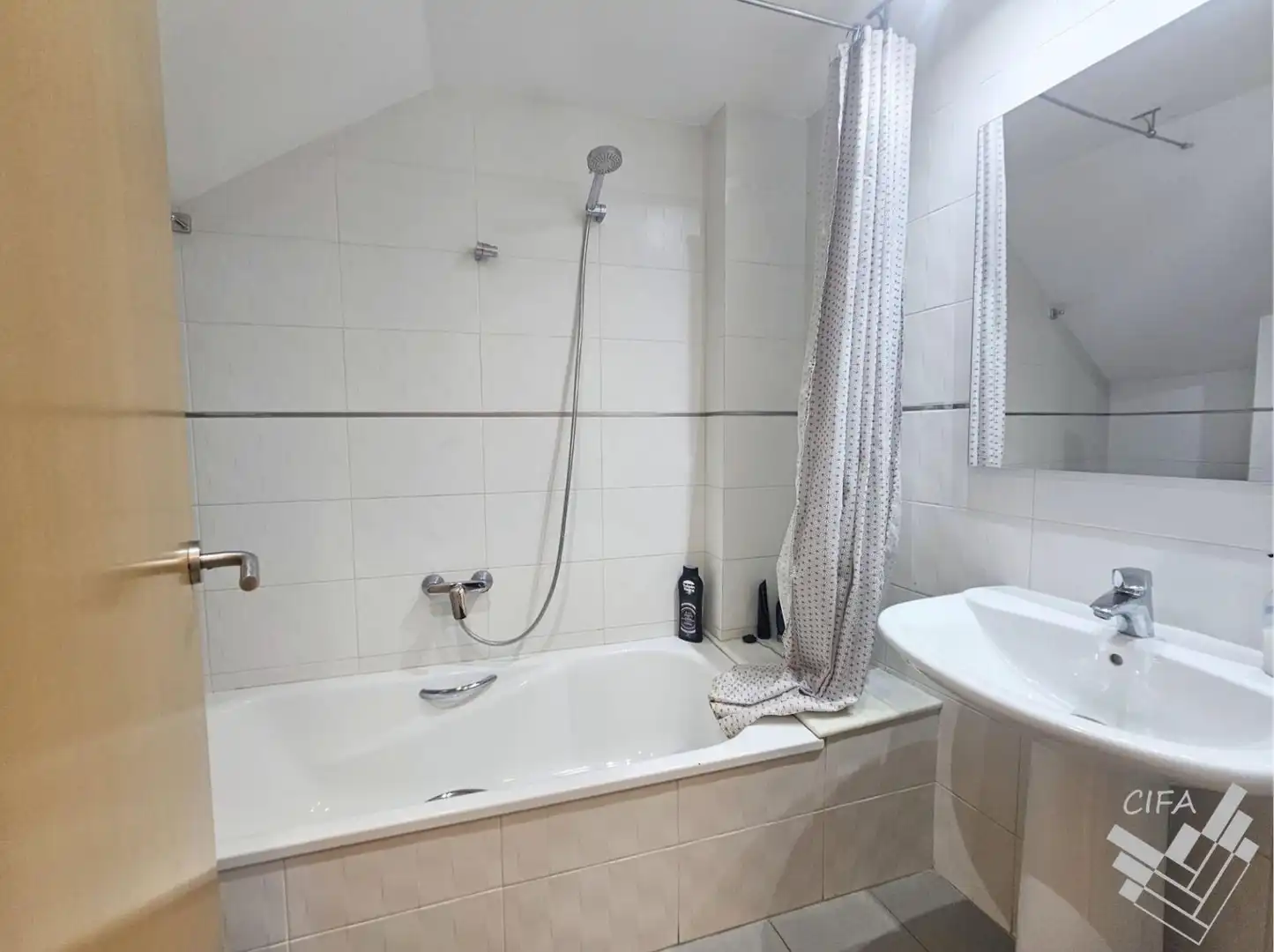 Bathroom of Duplexes for sale in Ulldecona  with Air Conditioner, Heating and Terrace