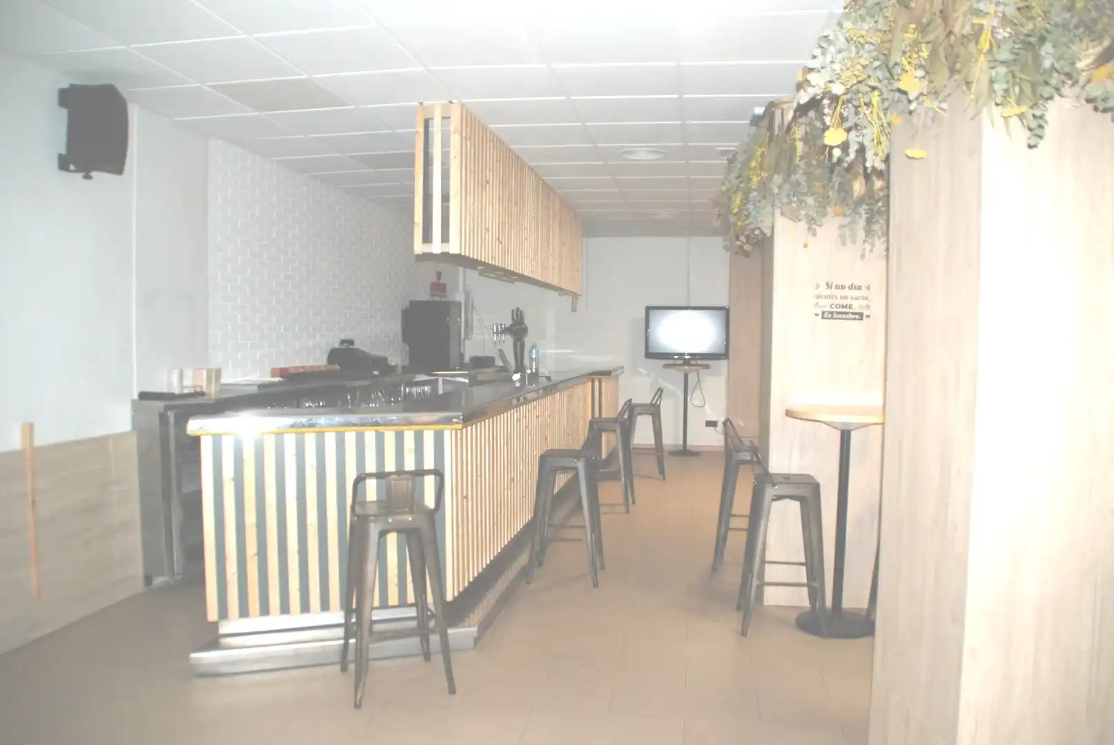 Local comercial en venda a Monzón