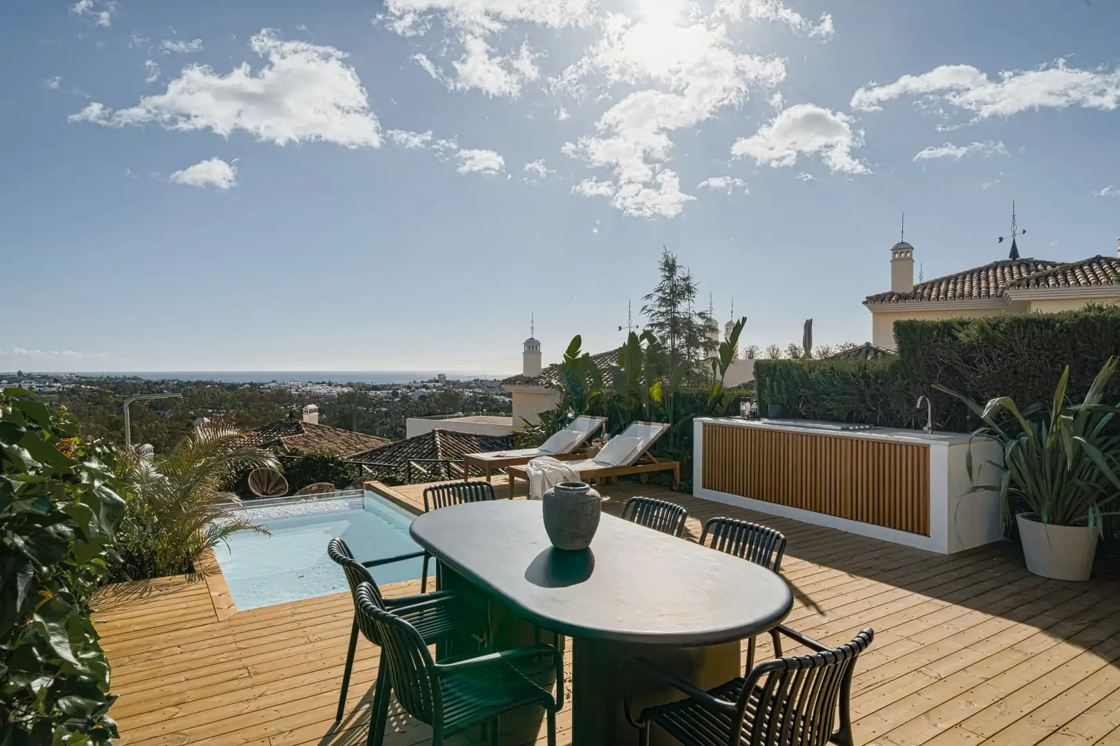Home with pool for sale in Nueva Andalucía