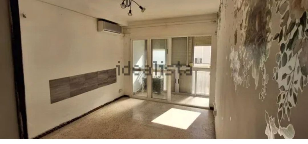 Exterior view of Flat for sale in  Sevilla Capital
