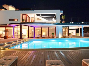 Casa con piscina en venta en Nueva Andalucía