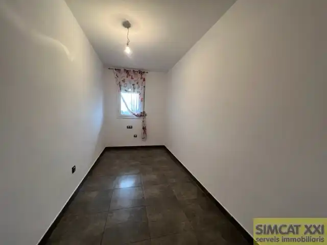 Habitación de Piso en venta en Figueres con Aire acondicionado, Calefacción y Terraza