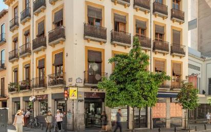 Vista exterior de Pis en venda en  Granada Capital amb Aire condicionat