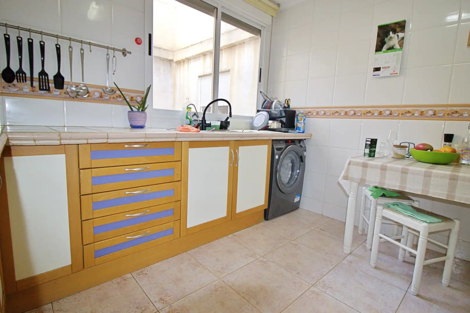Küche von Dachboden zur Miete in Elche / Elx mit Balkon