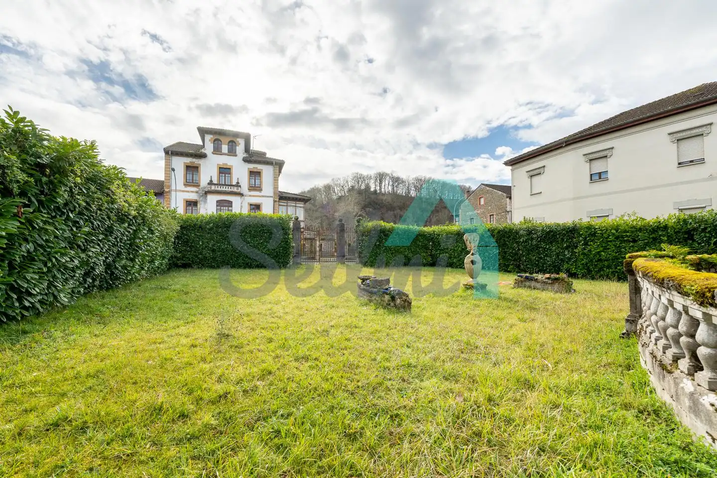 Casa o xalet en venda en Piloña amb Jardí privat, Parquet i Terrassa