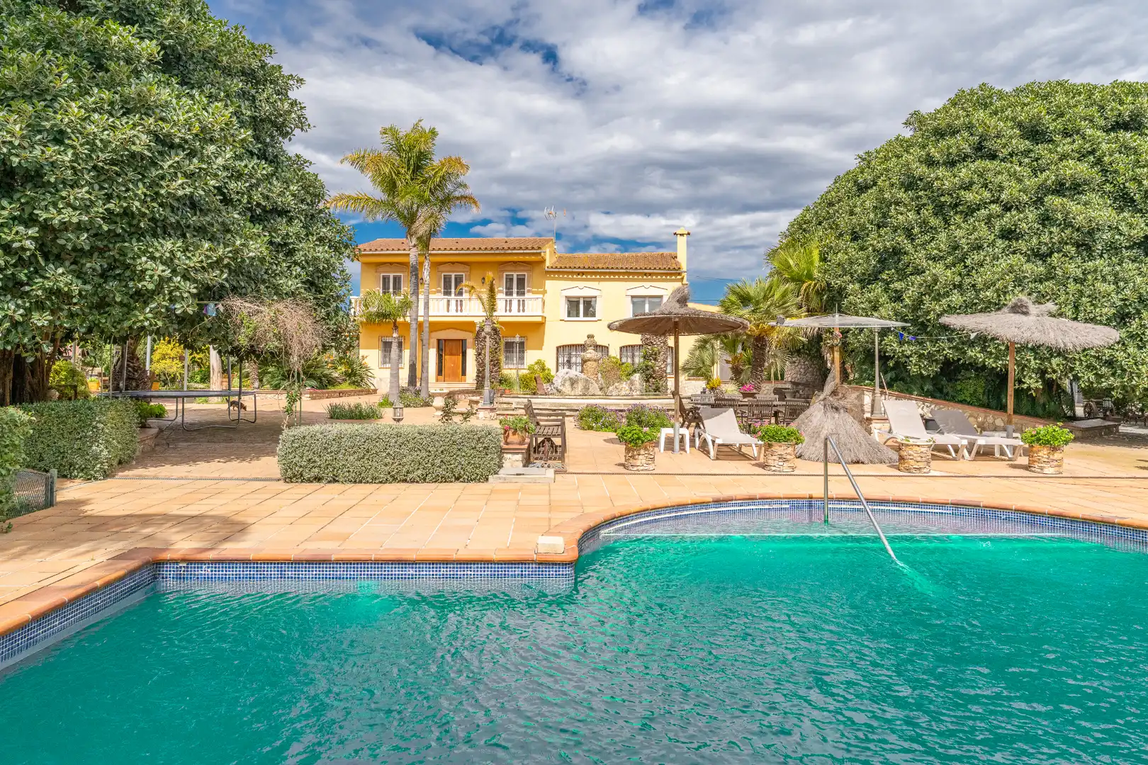 Vista exterior de Casa o xalet en venda en Reus amb Calefacció, Jardí privat i Terrassa