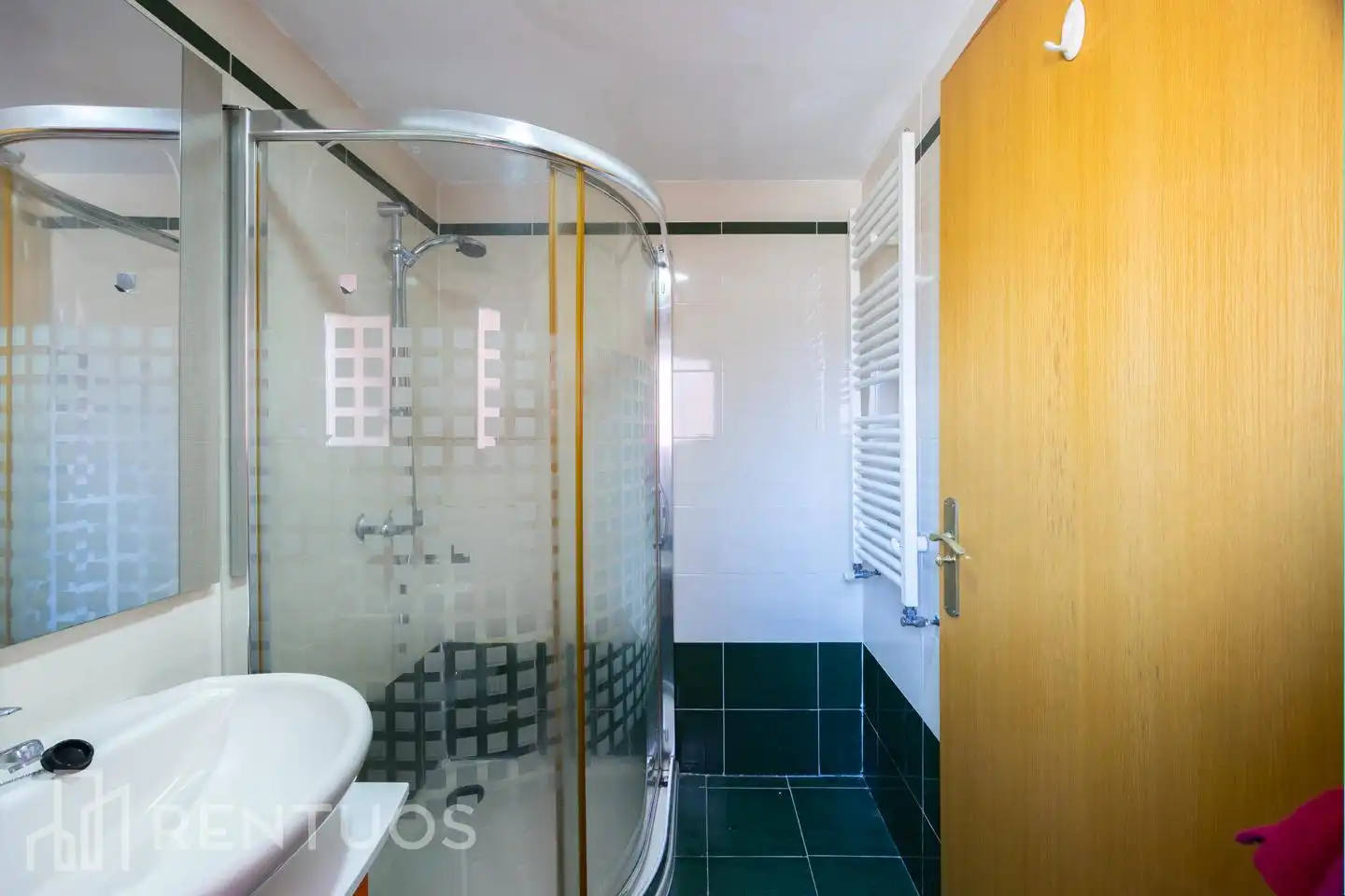 Baño de Piso de alquiler en Madrid con Aire acondicionado, Calefacción y Terraza