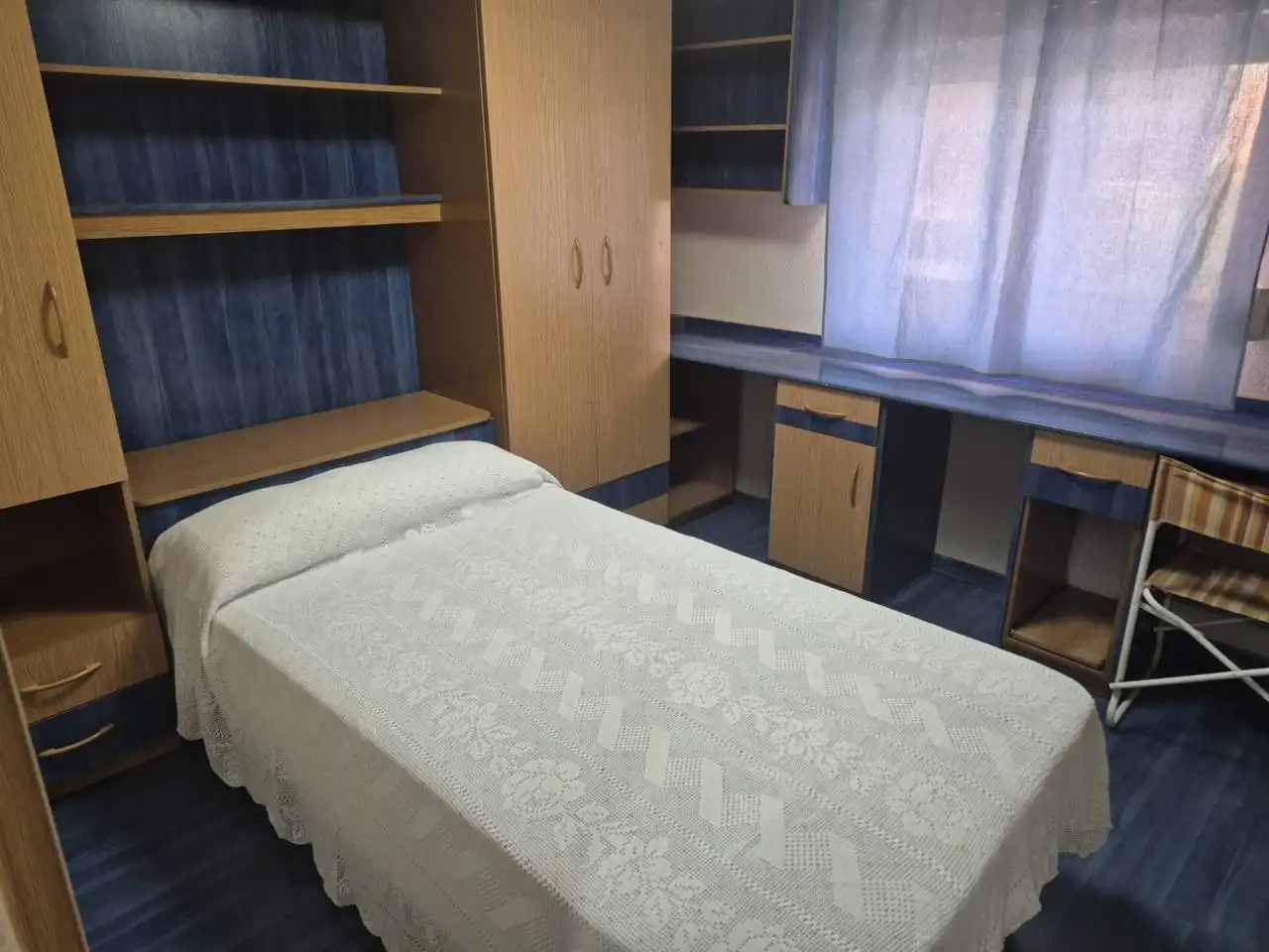 Schlafzimmer von Wohnung zur Miete in Badajoz mit Klimaanlage und Möbliert