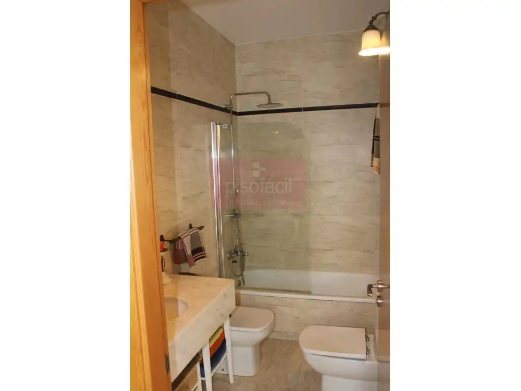 Baño de Apartamento en venta en Lugo