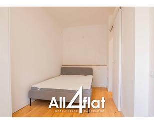 Dormitori de Pis de lloguer en L'Hospitalet de Llobregat amb Aire condicionat, Parquet i Moblat