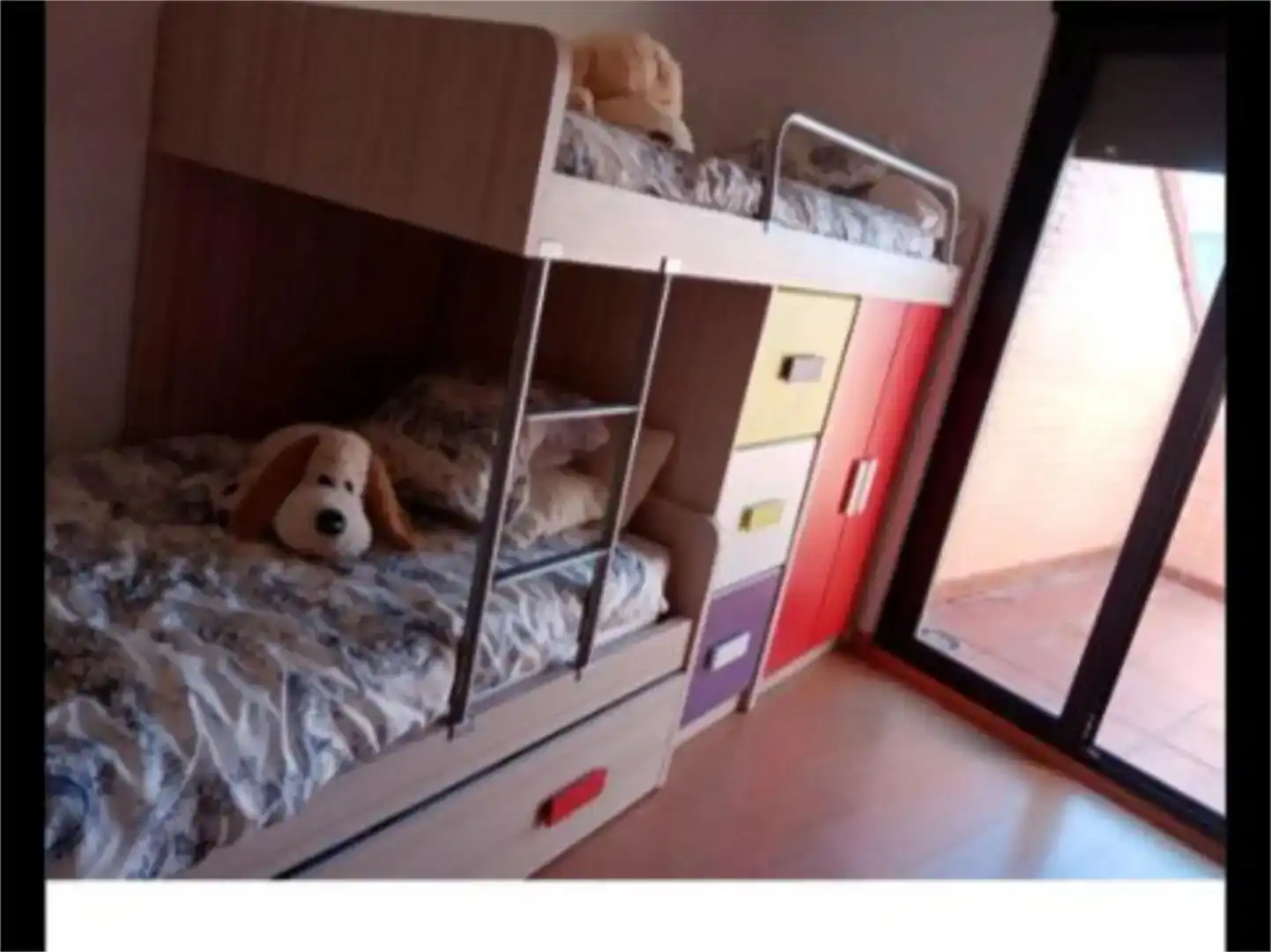 Habitación de Dúplex de alquiler en Valencia de Don Juan con Parquet, Trastero y Amueblado