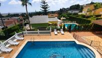 Swimming pool of House or chalet for sale in Chiva  with Air Conditioner, Terrace and Swimming Pool