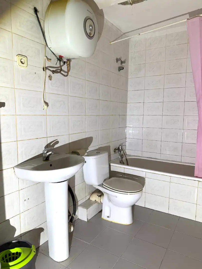 Badezimmer von Büro zum Verkauf in Terrassa mit Alarm