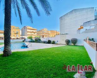 Jardí de Apartament de lloguer en L'Estartit amb Aire condicionat i Piscina