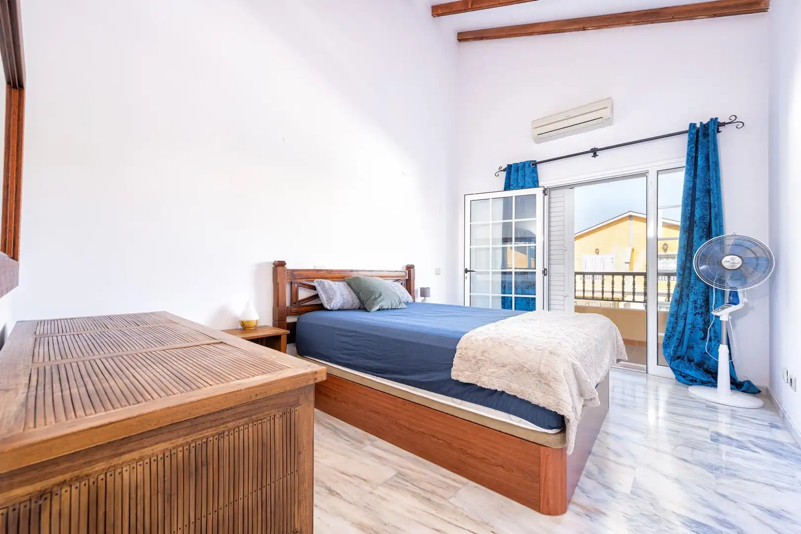 Detached homes for sale in Calle HELICE, Castillo del Romeral - Juan Grande