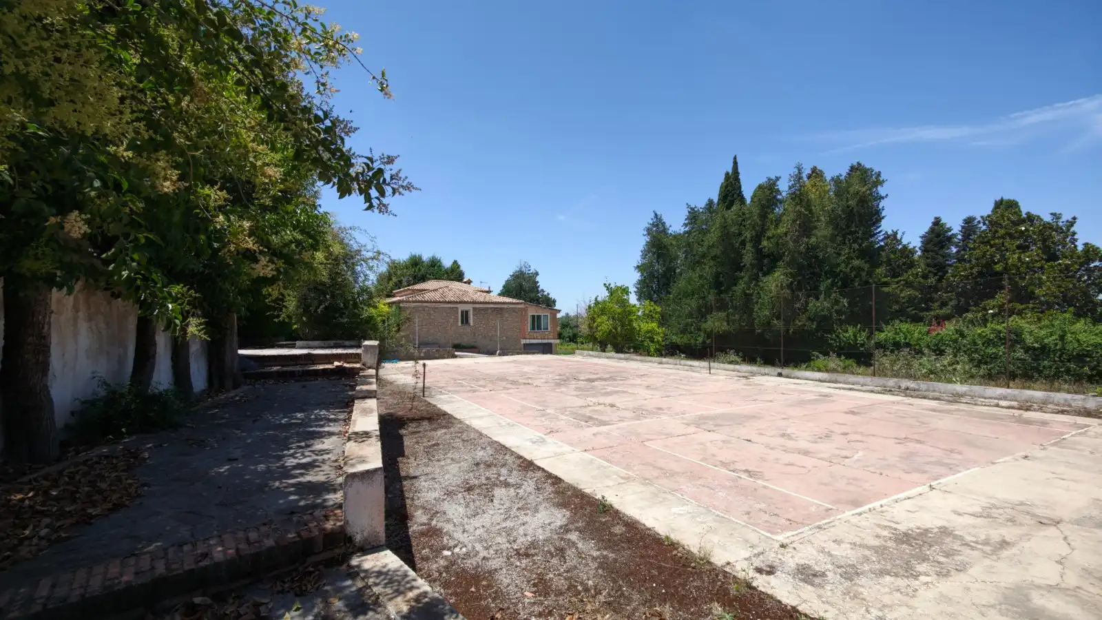 Casa o xalet en venda en La Zubia amb Aire condicionat, Jardí privat i Traster