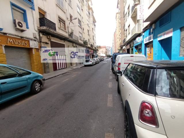 Piso en Venta en calle Mar&#xED;a Lostal en Paseo Constitución - Las Damas