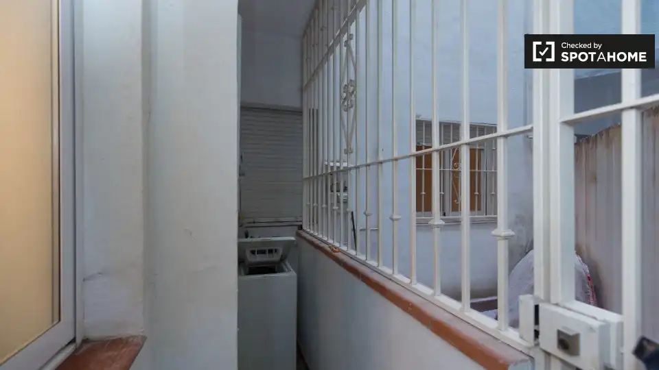 Room in Granada, Granada